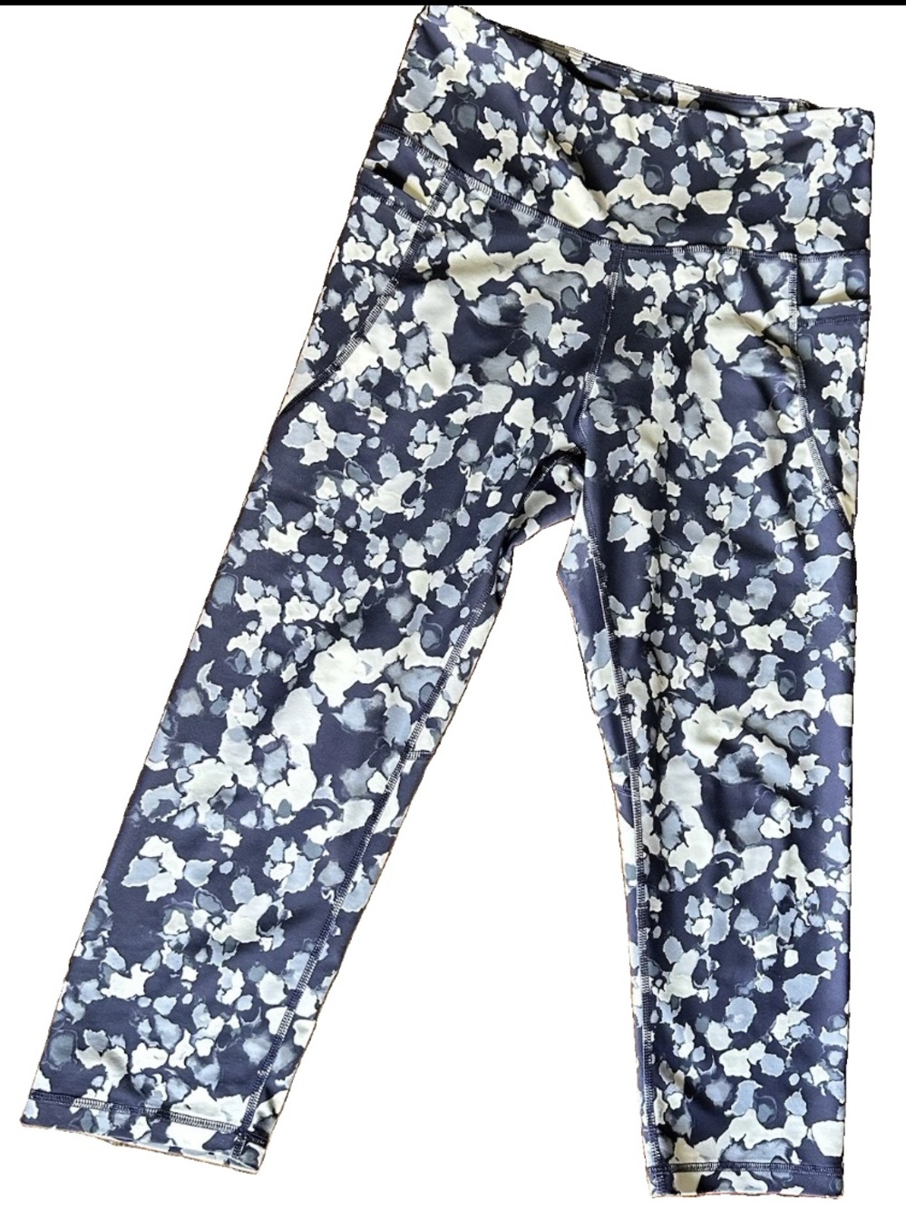 Old Navy Active Leggings Navy and White Print